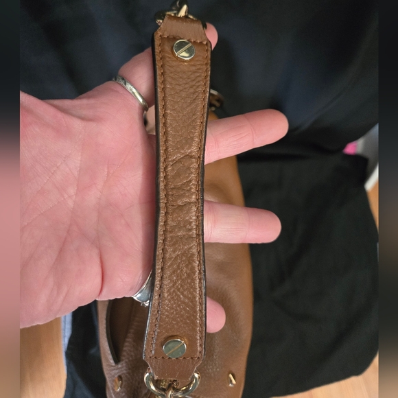 Michael Kors Smooth Leather Shoulder Bag EUC - Picture 6 of 14